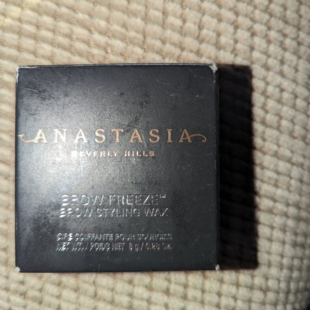 Anastasia brow freeze
